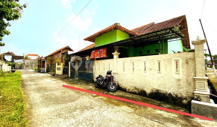 Rumah Cantik Lahan Luas 245 M2 Di Depan Kolam Renang Kopassus