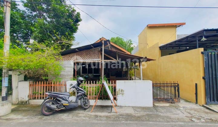 Land Calculation House Near Manahan Stadium Solo