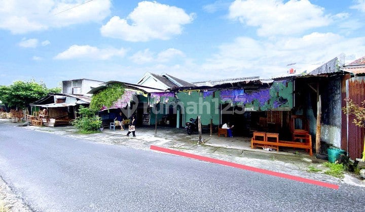 Rumah Hitung Tanah Di Gilingan Solo Kota Dekat Jalan Raya