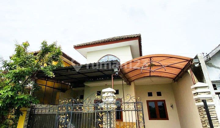 Rumah Cantik di Perumahan Klodran Colomadu Dekat Jalan Raya