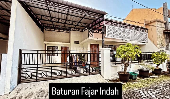 Rumah Cantik di Perumahan Baturan Colomadu Murah