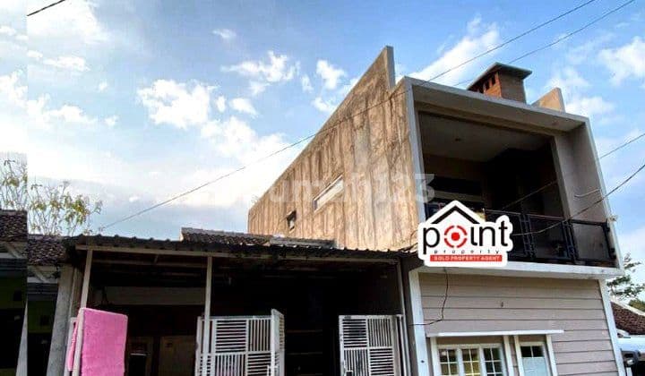 Rumah Cantik Mewah Di Perumahan Jumantono Karanganyar
