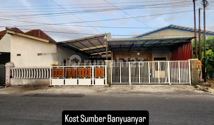 Rumah Plus Kost 227 M2 Di Sumber Banyuanyar Strategis