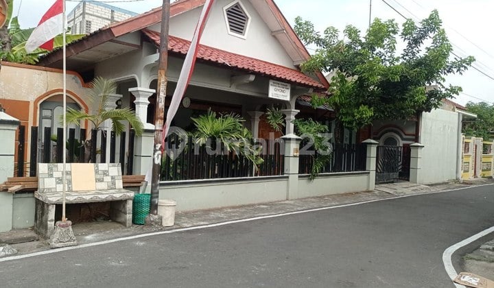 Rumah Murah 216 M2 Di Perumahan Pinggir Jalan Raya Gentan