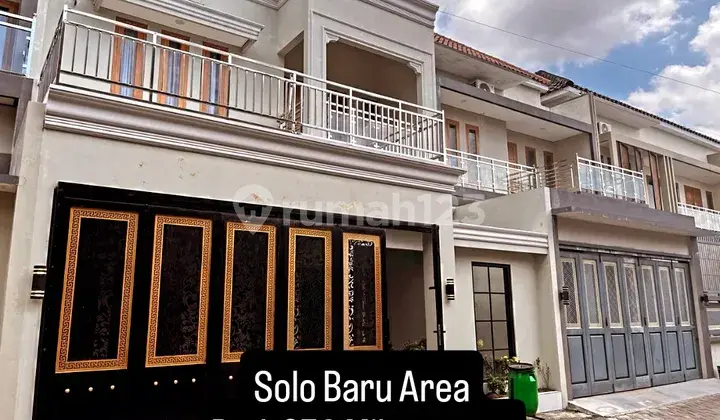 Rumah, 2 Lantai, Mewah di Perumahan Cluster Solo Baru Area