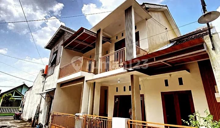 Rumah Mewah Gagak Sipat Bonus Furnish Dekat Bandara