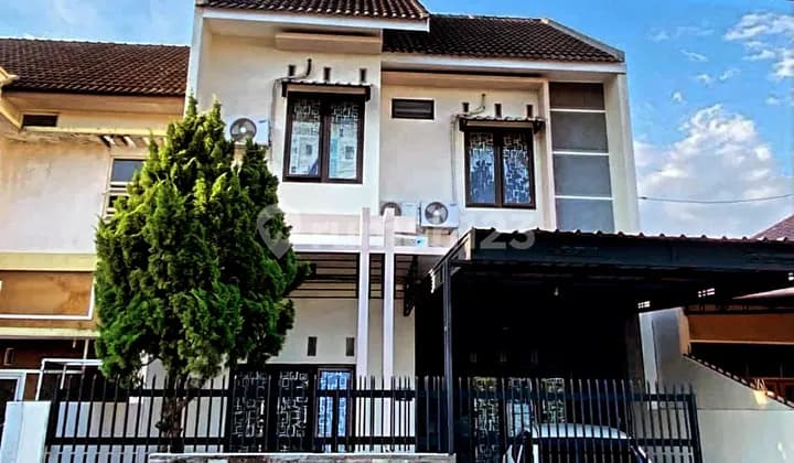 Rumah Cantik Di Perumahan Singopuran Kartasura Plus Furnish