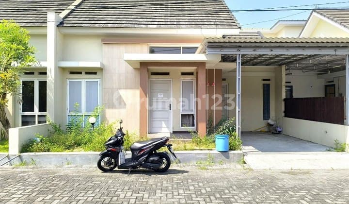 Ru Rumah Bagus Di Perumahan Cluster Elite Jaten Karanganyar