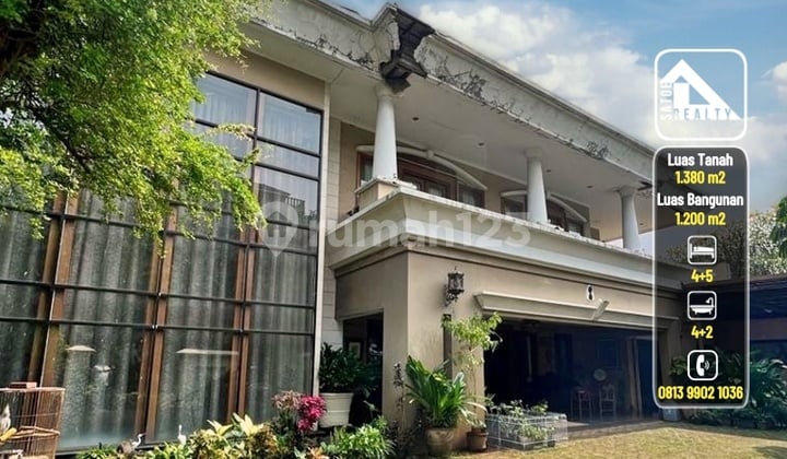 Rumah Mewah Siap Huni dengan Private Pool di Simprug Golf