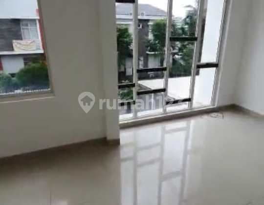 Rumah Kosongan Greenlake City Rapih bisa Disewakan