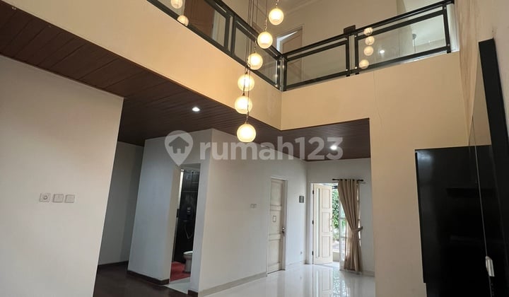 Rumah Gading Serpong Cluster Fluorite 2 Lantai Semi Furnished