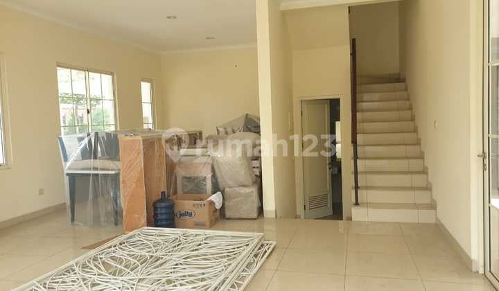 European House Hook Greenlake City Plot 193 Neat