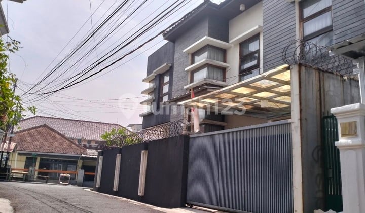 Rumah Siap Huni Di Sukaluyu Cikutra Pahlawan