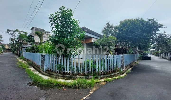 Rumah Lama Hitung Tanah Parakan Batununggal Bandung