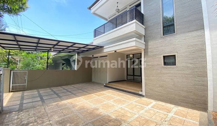 Rumah 2 Lantai Bagus SHM di Batununggal, Bandung