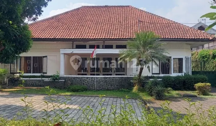 Rumah / Lahan Komersial - R.e. Martadinata (Riau) Bandung