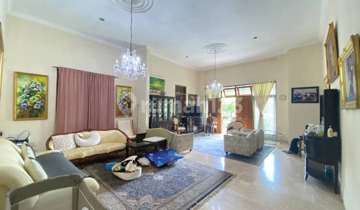 Rumah Bagus Terawat Sayap Riau Cocok untuk Hunian dan Kantor