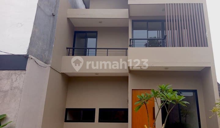 Dijual Rumah Baru SHM 2 Lantai Strategis Bintaro BSD | Promo Furniture*