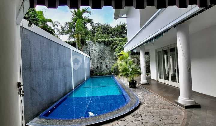 Rumah Eksklusif Modern Bagus Shm 3 Lantai + Kolam Renang Cilandak Barat