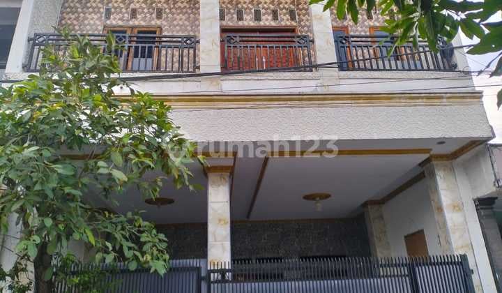 For Sale Ready-to-Occupy House in Azelia - Margasari - Tigaraksa - Tangerang