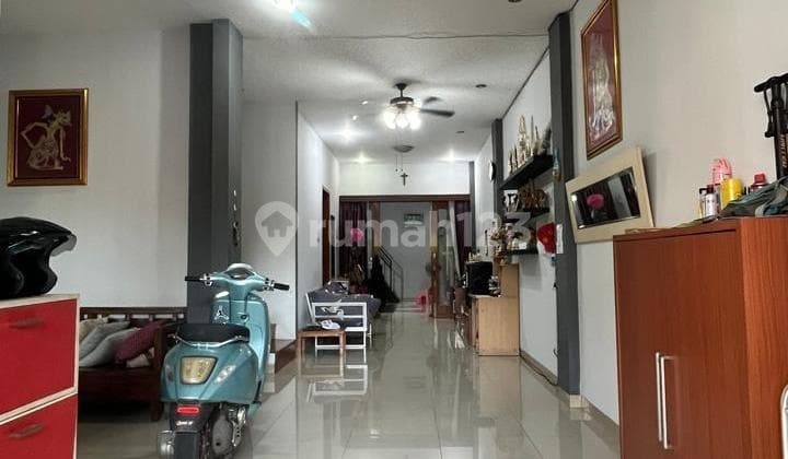 Dijual Cepat Rumah Siap Huni di Dalam Komplek Pamulang Lokasi Depan Taman