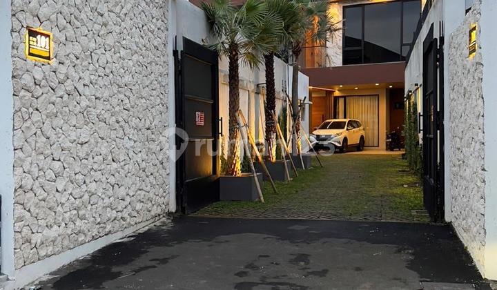 Rumah siap huni di Cirendeu