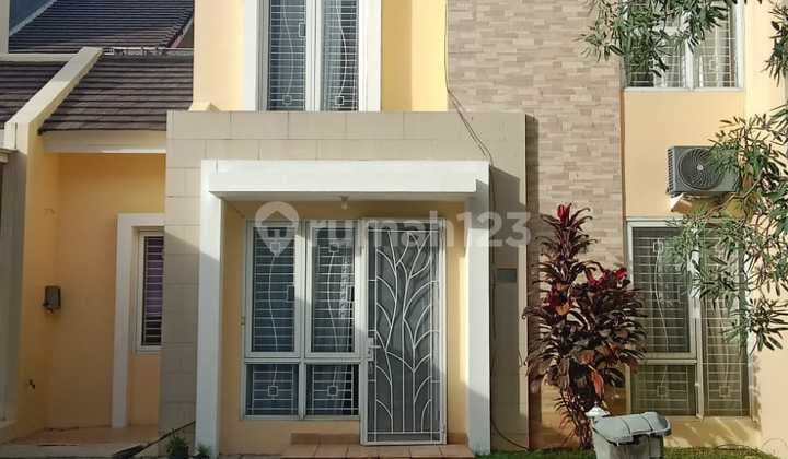 For Sale Quickly Ready-to-Live House in Paradise Resort Ciputat Below Market Price