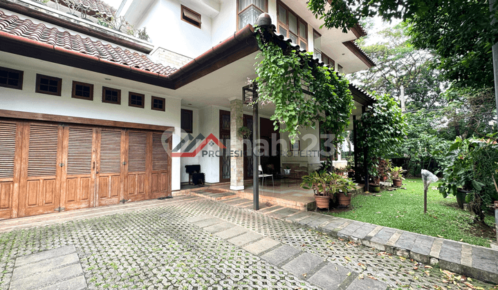 Ready-to-Occupy House in a Green Environment within the Lebak Bulus Complex