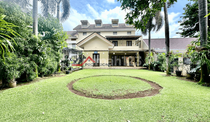 Rumah Siap Huni dengan Halaman Depan dan Belakang Luas di Cipete Jakarta Selatan