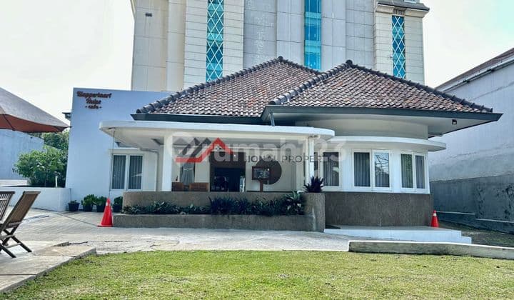 Rumah Untuk Usaha Komersil Lokasi Strategis Dekat Pusat Kota.