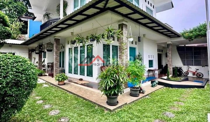 Nice House Ready to Live In a Large Complex in Lebak Bulus, Jakarta