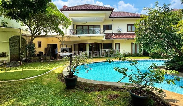 Rumah Asri Dalam Town House Exclusive di Ampera Jakarta Selatan