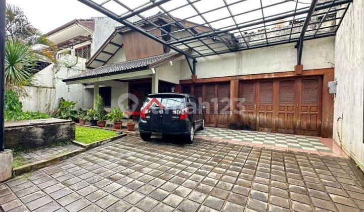 Rumah Lokasi Premium Dekat Senopati dan Gunawarman Scbd Jalan Lebar di Kebayoran Baru Jakarta Selatan