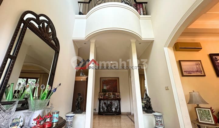 Rumah Lama Hitung Tanah Lokasi Strategis di Pondok Indah Jakarta Selatan