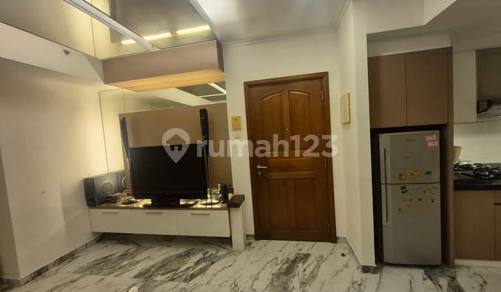 Apartemen Waterplace Tower F Baru Renovasi Siap Huni Dekat Pakuwon Mall Surabaya Barat