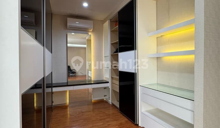 Rumah, 2 Lantai, PPJB, Dekat Pusat Perbelanjaan, di Lakarsantri