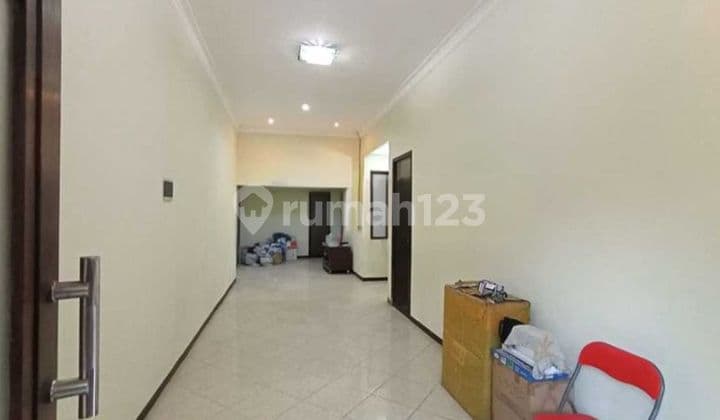 Dekat Akses Tol, Rumah, 2 Lantai, SHM, di Sukomanunggal