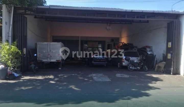 Ruang-Usaha, 2 Lantai, SHM, di Sambikerep