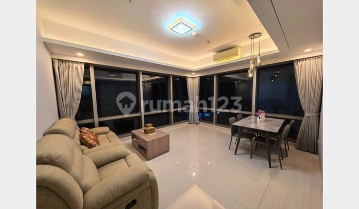 La Riz Mansion Apartment with Private Lift and City View for Sale