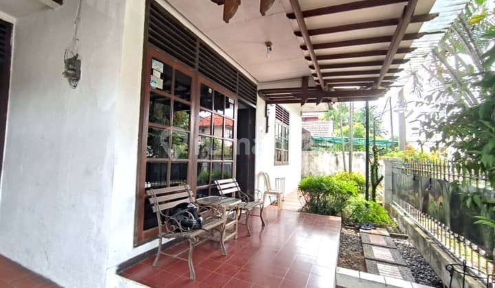 Rumah Siap Huni Dalam Komplek 3 Kamar Belakang Living Plaza