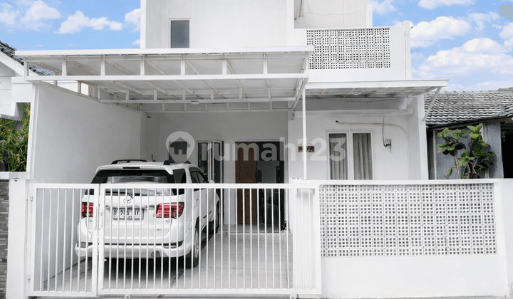 Rumah Minimalis Modern di Cinere Rapih Siap Huni Dekat Tol