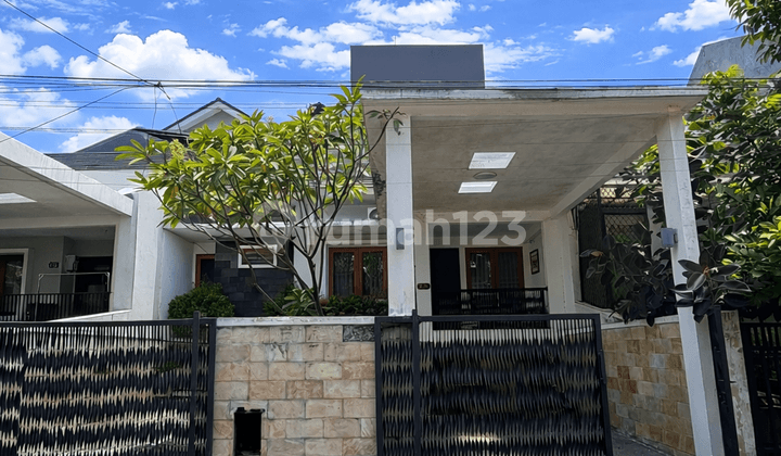 Rumah Minimalis di Mega Cinere 2 Lantai Siap Huni