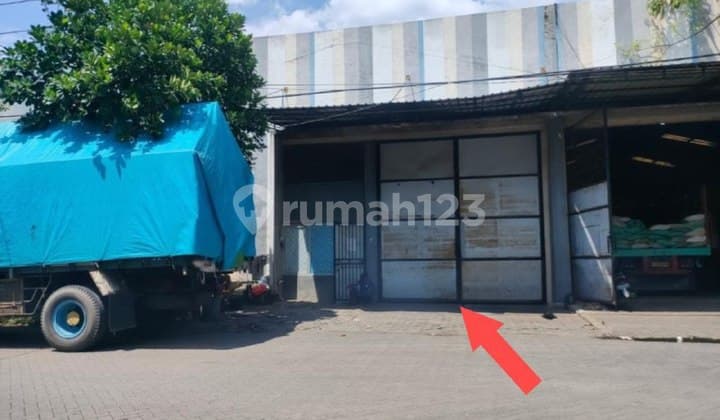 Gudang Di Pergudangan Safe n Lock, Rangkah Kidul Sidoarjo