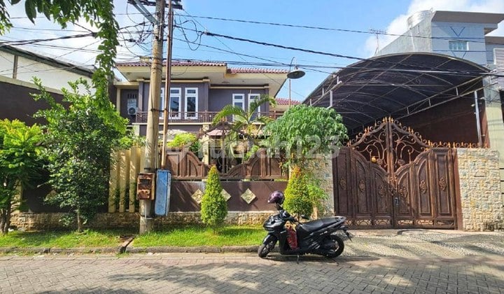 Rumah di Gading Pantai Kenjeran Surabaya Classic Dan Terawat