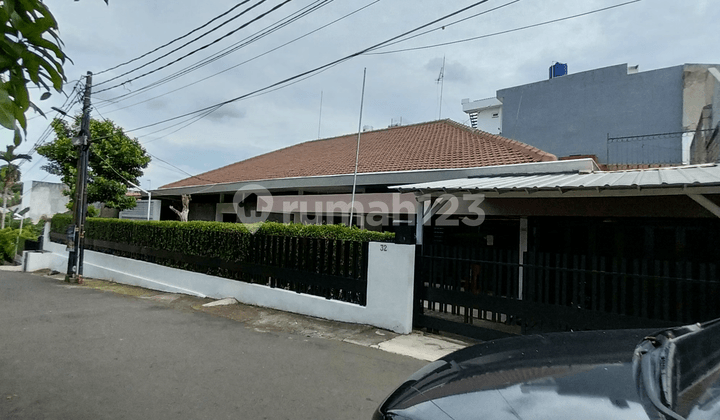 Rumah Bagus Di Daerah Strategis Di Jakarta Selatan