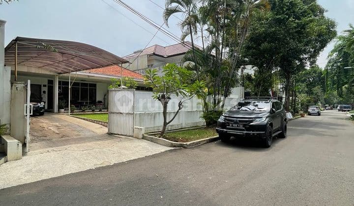Rumah di Kebayoran baru Jakarta Selatan