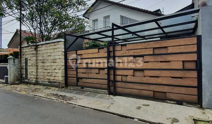 Rumah modern tropis private pool cilandak,Jakarta Selatan