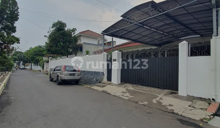 Rumah Klassik 1 Lantai LT 910 M2 Harga 21 M di Cipete