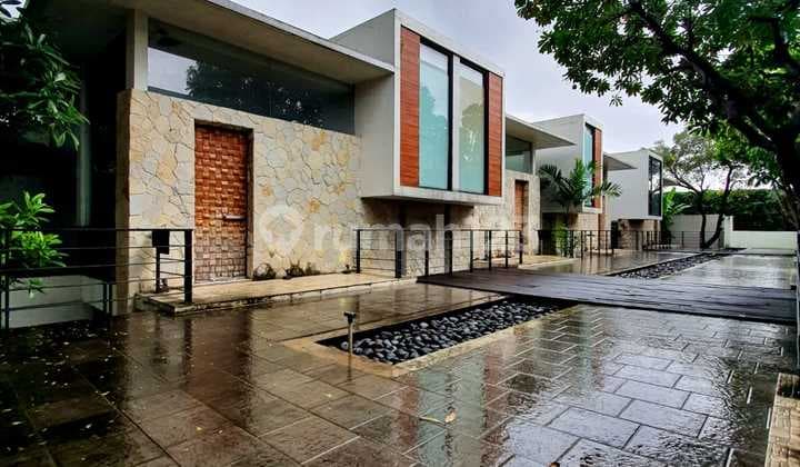 Investment in Modern Minimalist Townhouse Kemang