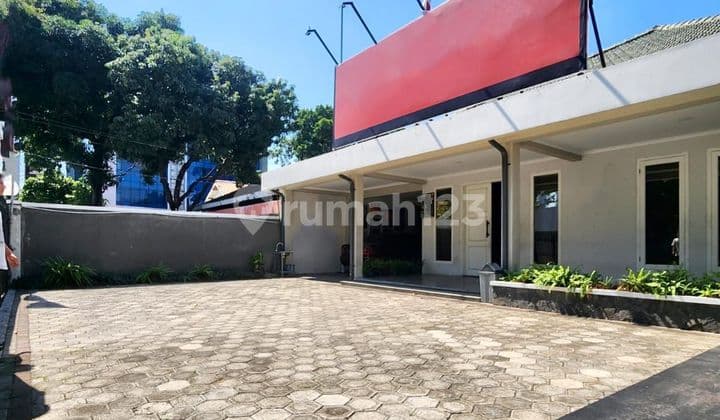 Rumah bisa untuk kantor dan hunian cikini menteng